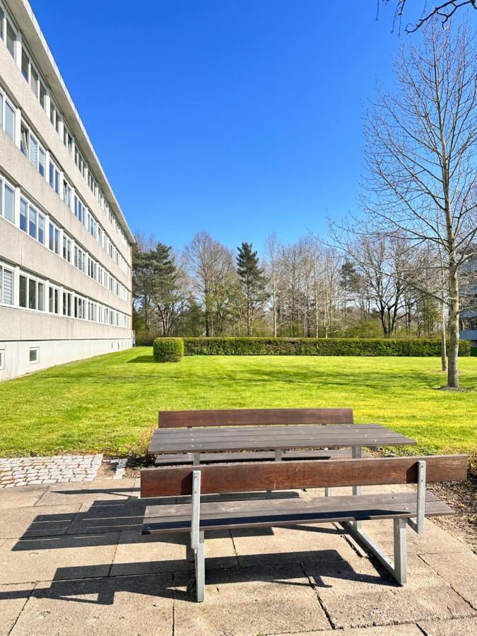 Privat One Bedroom Apartment With Free Parking Odense Extérieur photo